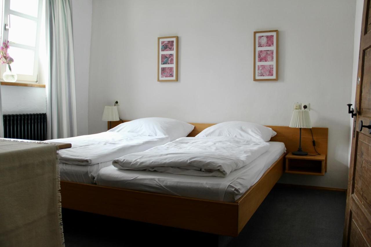 Schildwirtschaft Zum Rothen Ochsen Hotel Laupheim Buitenkant foto