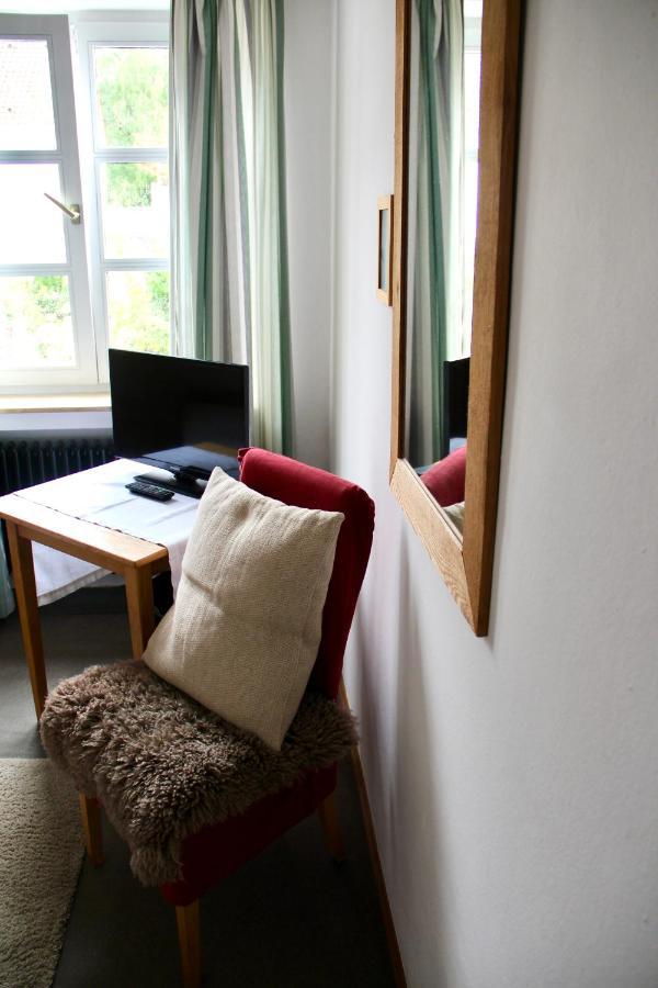 Schildwirtschaft Zum Rothen Ochsen Hotel Laupheim Buitenkant foto
